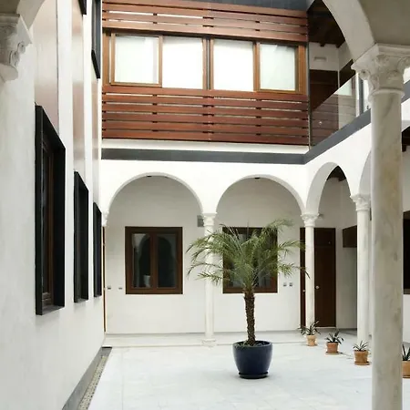 Bustos Tavera Apartment